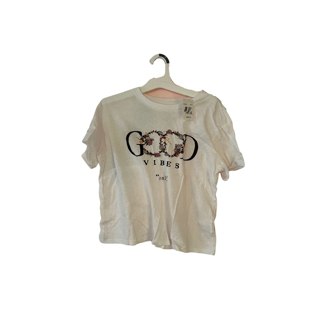 White Crop Top Size M NEVER WORN